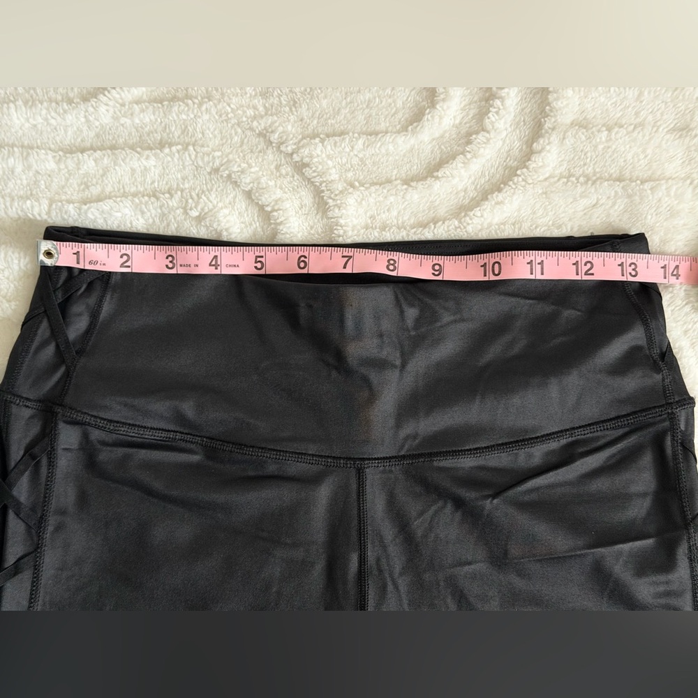 Victoria's Secret Knockout Leggings w/Cut-Out Detail on Sides, Size M, NWOT - Picture 8 of 10